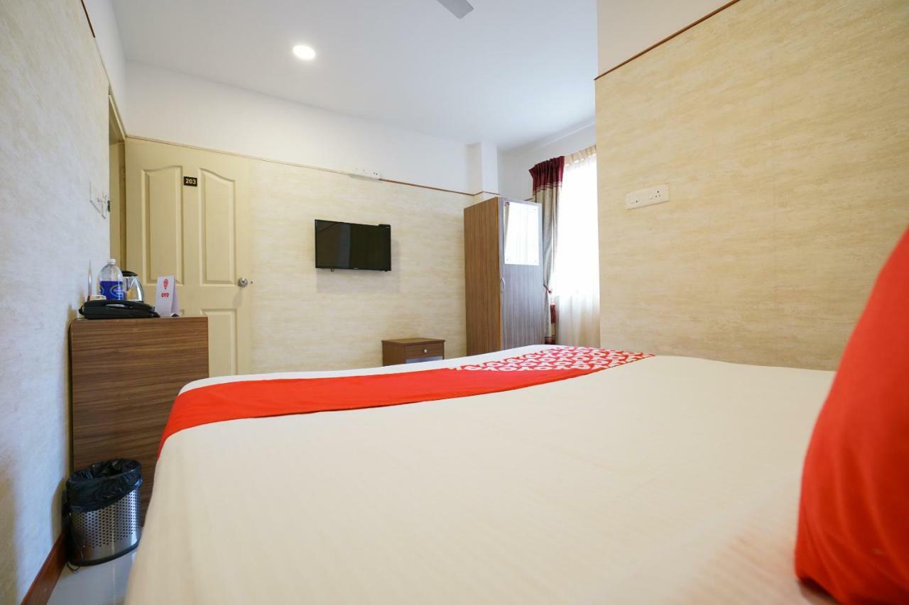 Heaven Gardens Hotel Kochi Bagian luar foto